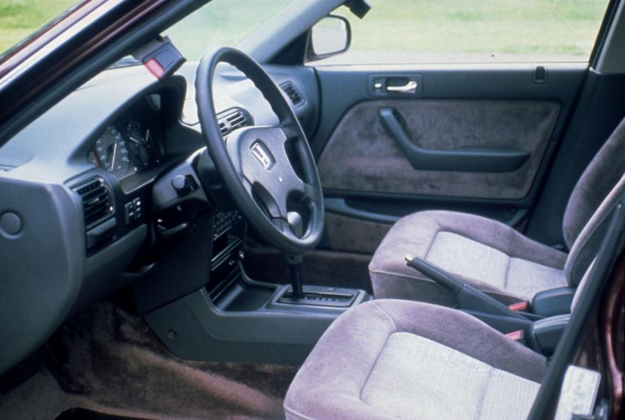  Honda Accord 1990 года  (фото 20 из 29)